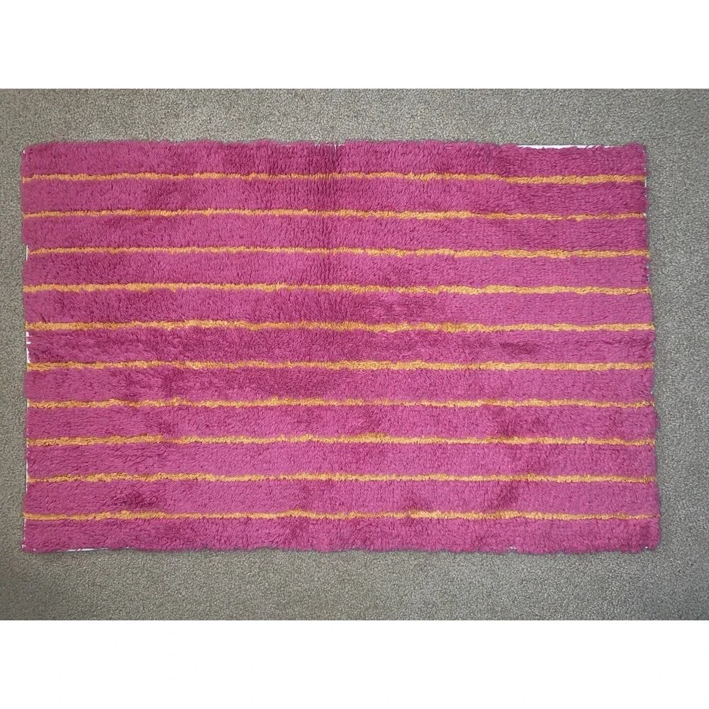 Room Essentials Pink and Orange Striped Plush Bath Rug 32x21